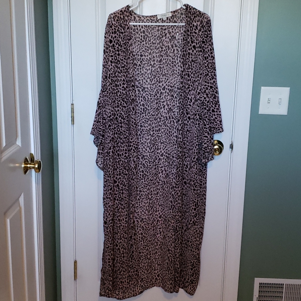Leopard kimono